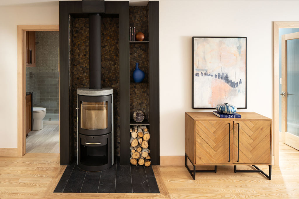 603North-Livingroom-Fireplace-Detail-2